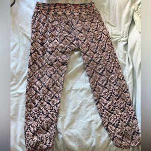 Size Med Aladdin pants with thick border waste. Brand is THML